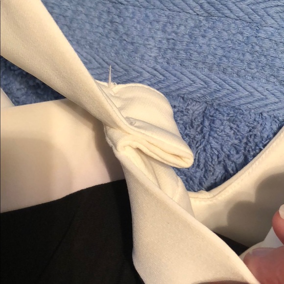 Dress - Picture 4 of 4